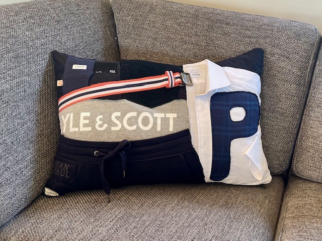 Dette er ikke bare en pute. Det er et minne du kan hvile mot.