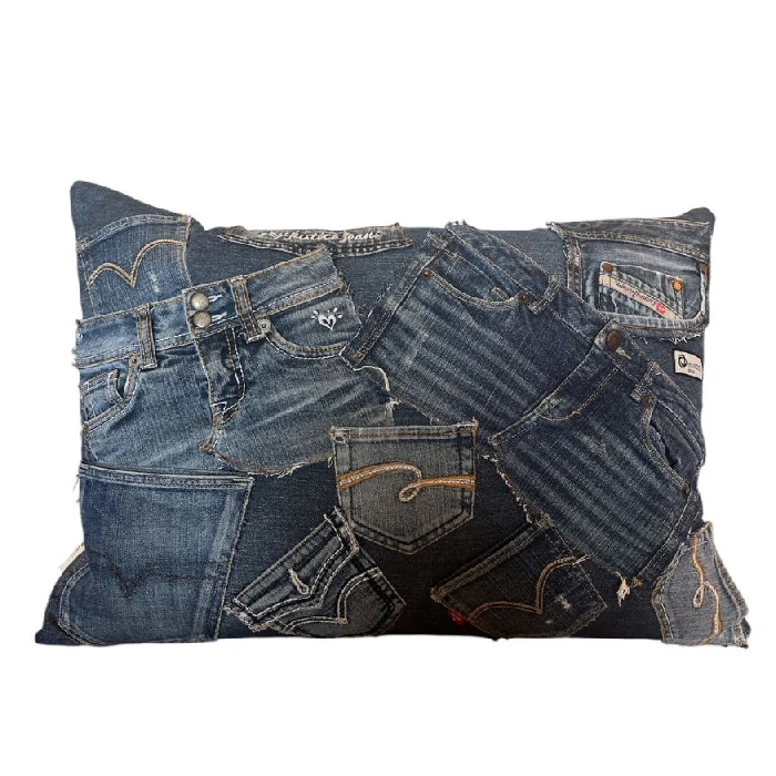 Minnepute sydd av gamle jeans